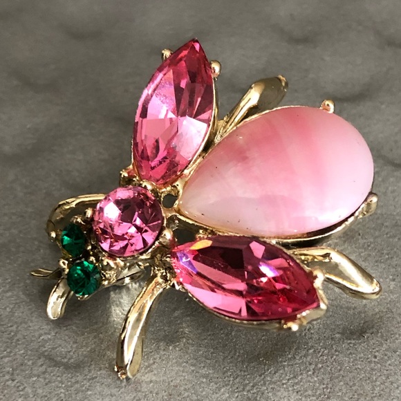 Vintage Jewelry - Vintage pink jeweled brooch